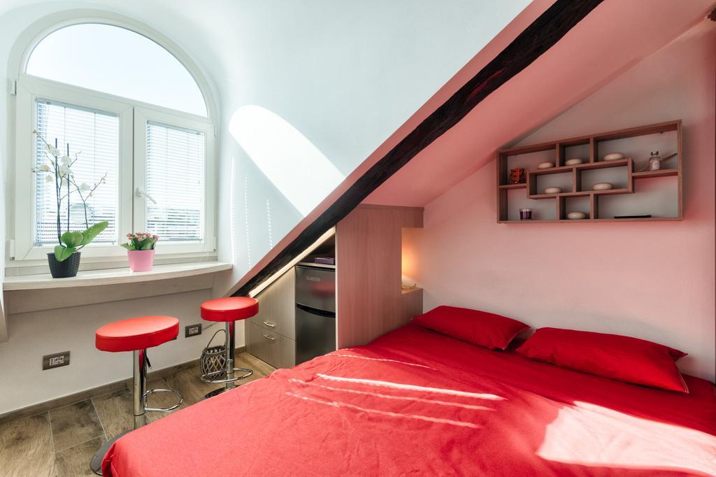 Multifunctional Stylish Studio Turin Luaran gambar
